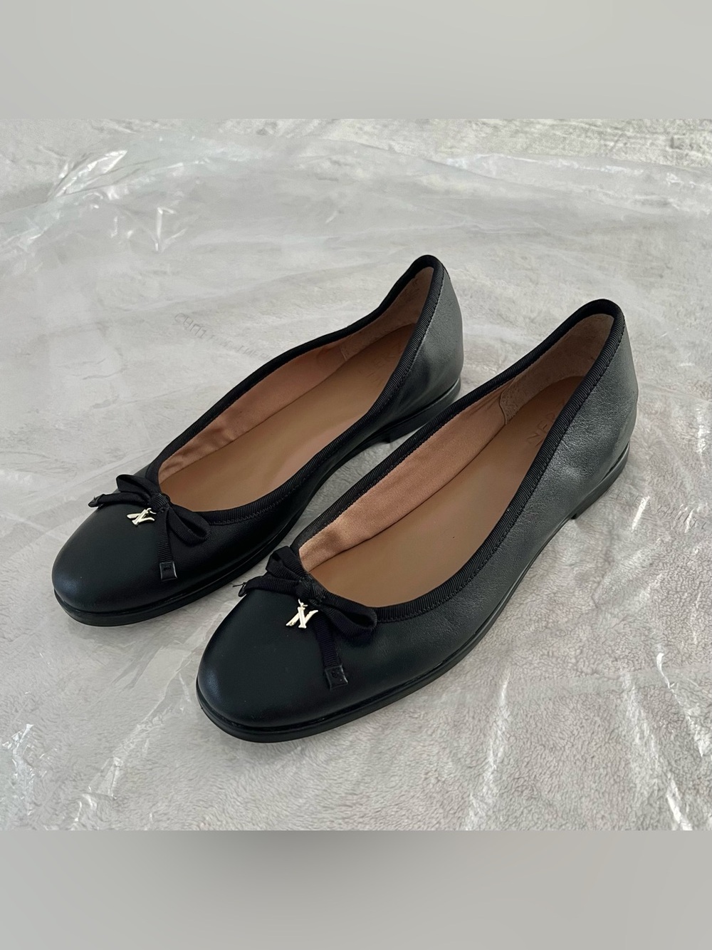 Naturalizer Leather Ballet Flats with Bow Accent